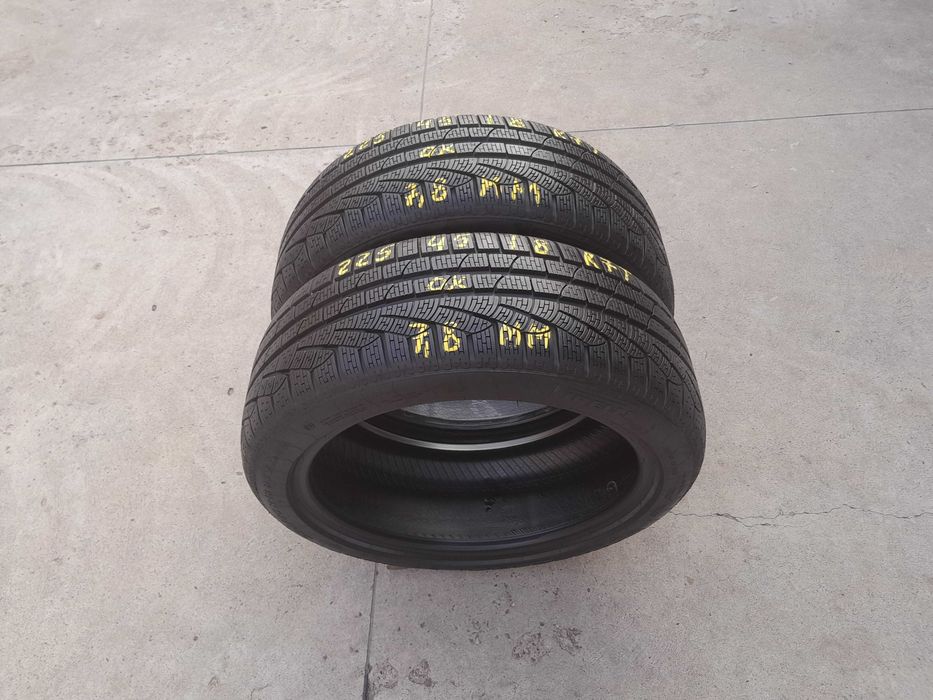 Doua anvelope iarna 225 45 18 pirelli sottozero 2 run flat cu 7,8 mm
