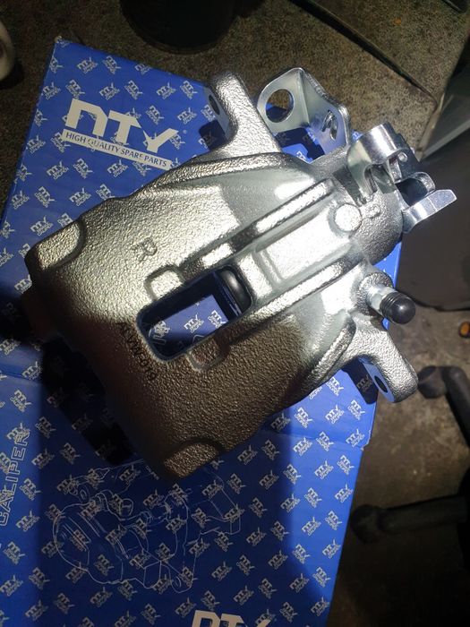 Суппорт тормозной задний VW T4