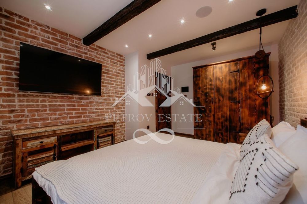 Продава се Тристаен апартамент в Велинград - 180 кв.м за 1084 €/кв.м - Снимка #6