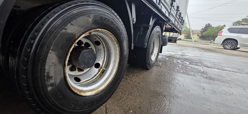 Паровоз прицеп сотилади