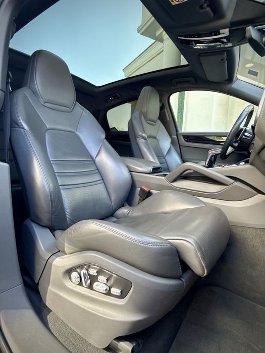 Porsche Cayenne Coupe Hybrid 3.0i Full Option! Garantie 12 Luni!