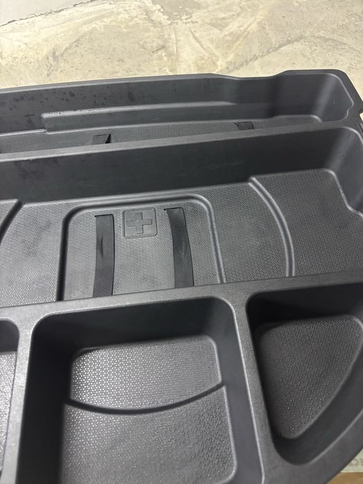 Кора над резервна гума hyundai i20