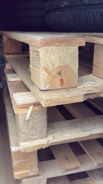 vand paleti pentru transport produse sau ca si lemne de foc