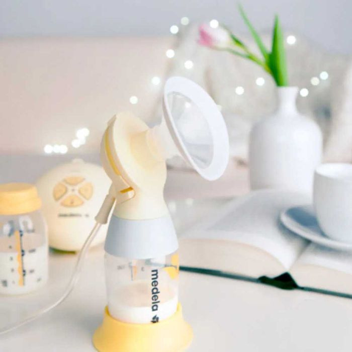 MEDELA Единична двуфазна електрическа помпа за кърма Swing Flex + шише