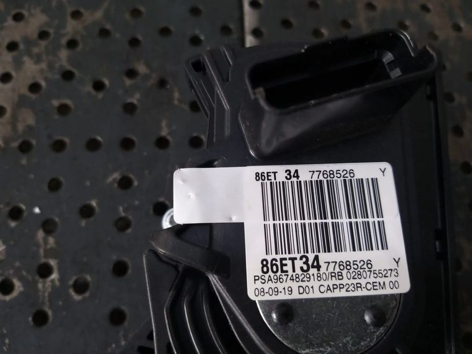 Pedala acceleratie 2.0 hdi peugeot 5008 2 9674829180
