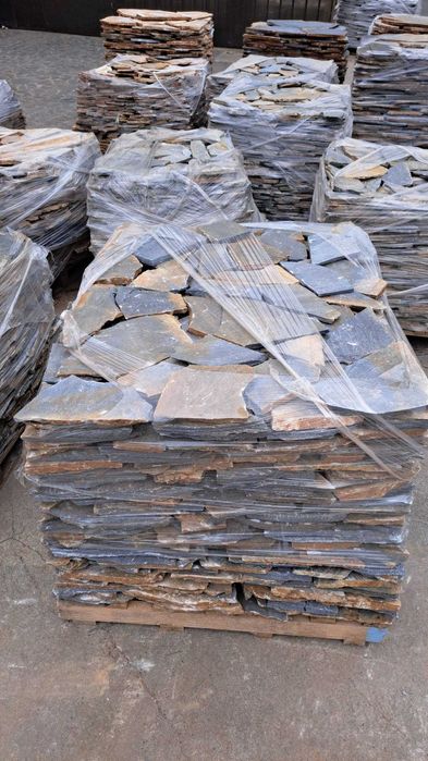 Piatra Naturala de Munte