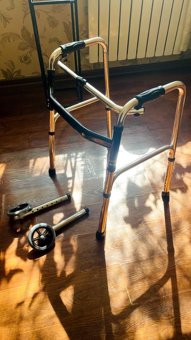 Инвалидная коляска