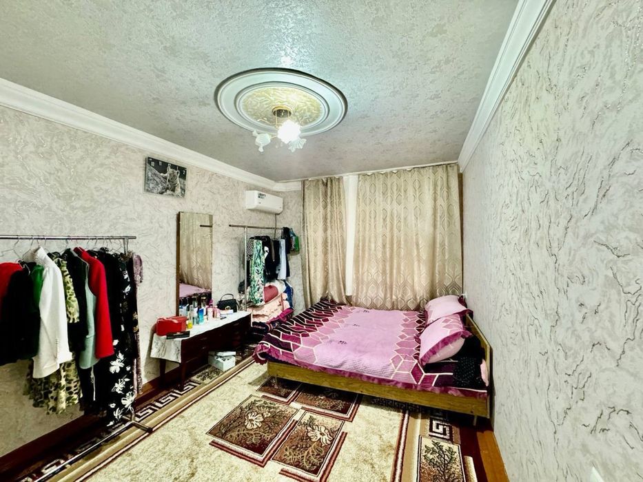 Ижарага берилади 2 хонали 4 этаж 250$ . Адрес Азиз бозор.