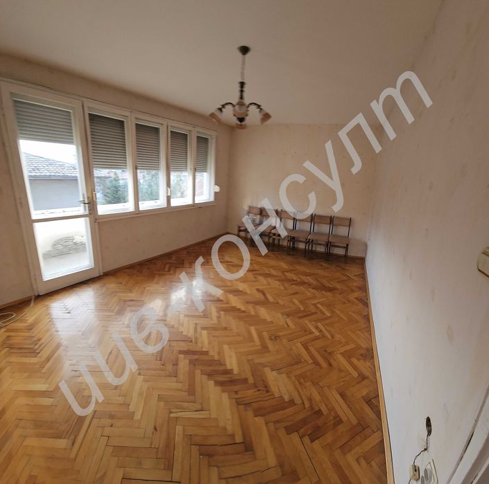 Продава се Тристаен апартамент в Велико Търново, Бузлуджа - 105 кв.м за 1600 €/кв.м - Снимка #5