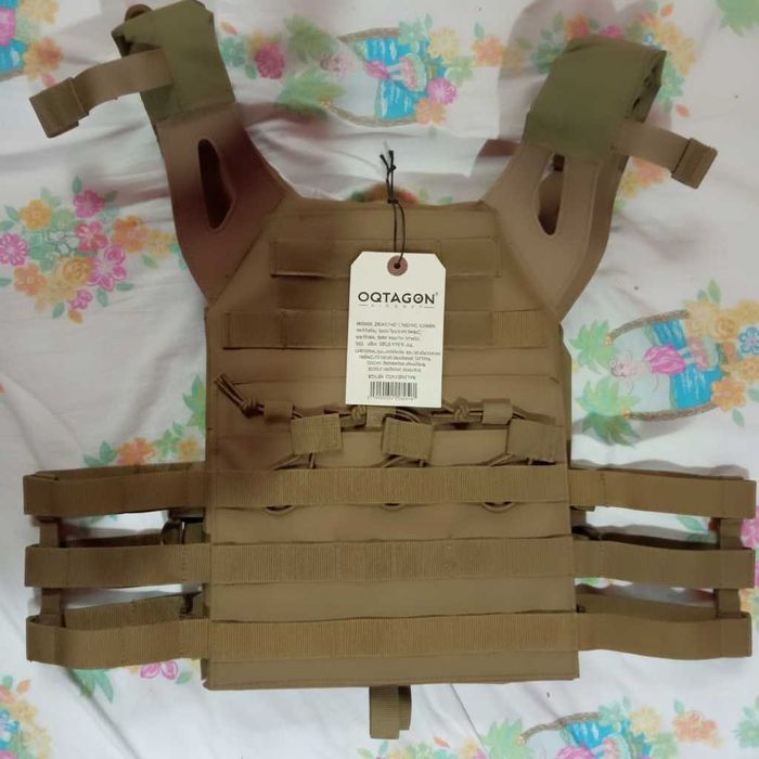 Vesta tactica Mil-Tec Gen II Coyote – protectie premium, confort total