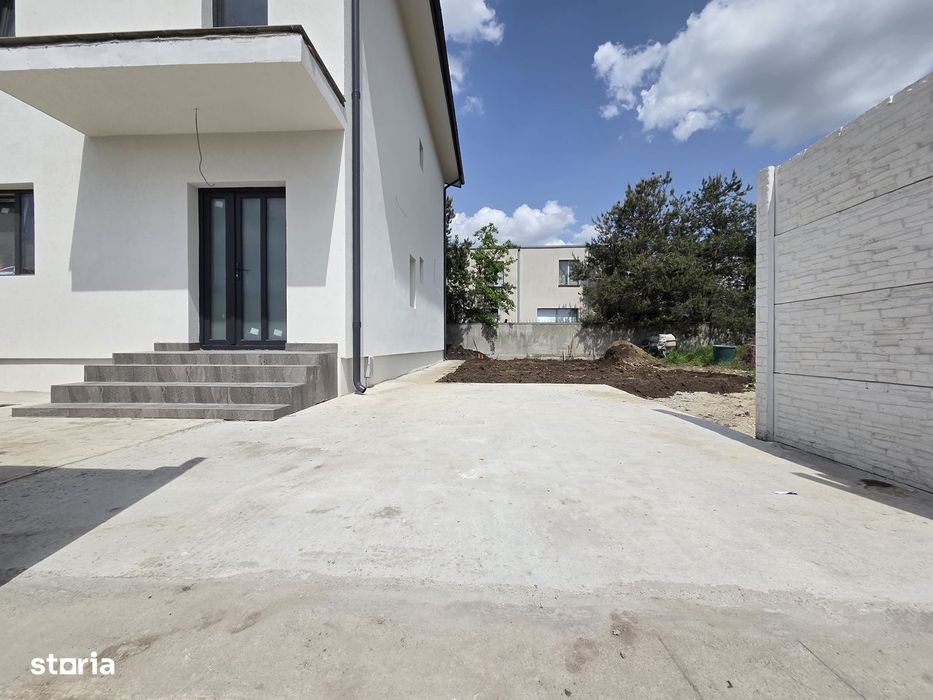 Casă duplex cu 4 dormitoare si mansarda 160 mp Cartier Independenței