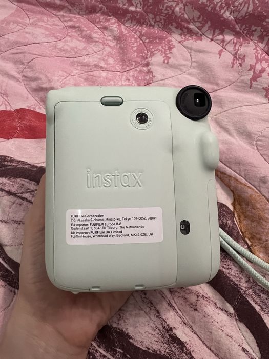 Продам Instax 12