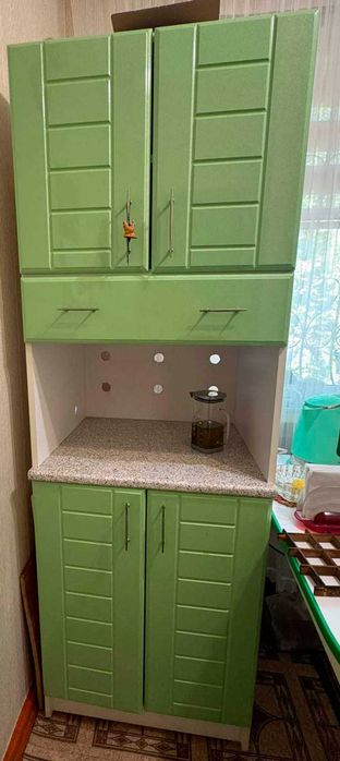 Продается кухонный гарнитур