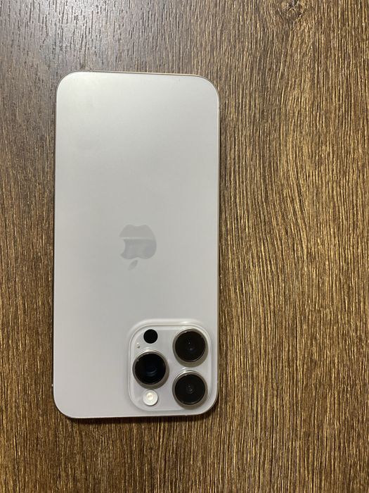 iphone 15 pro maks