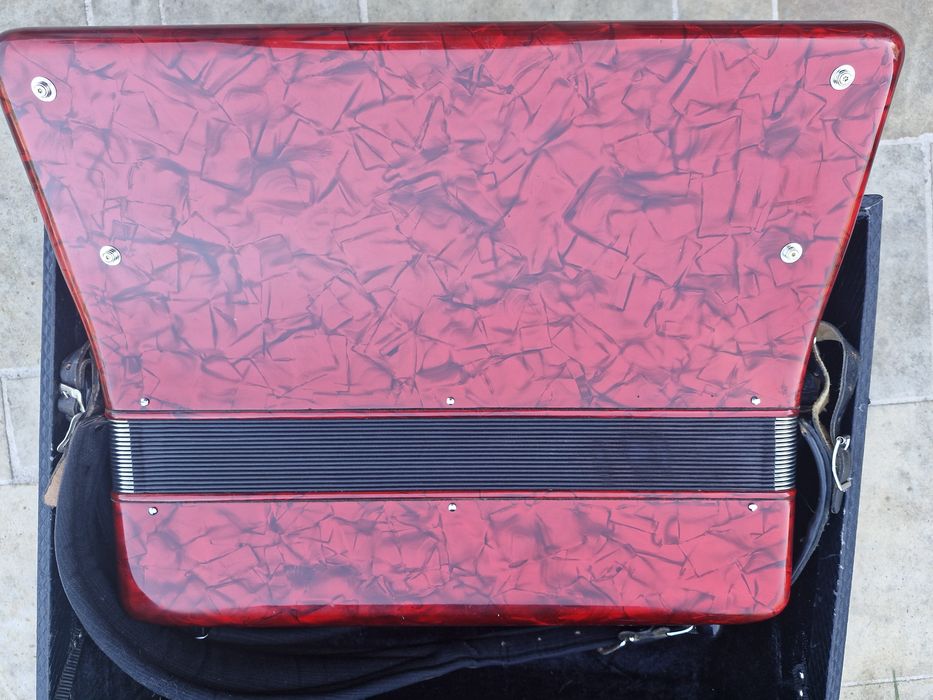 Acordeon italian Baile 120 basi roșu