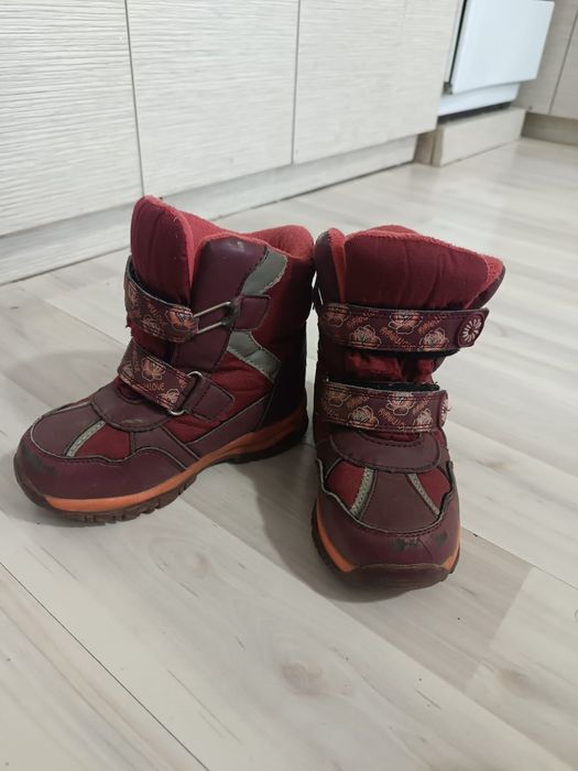 Продам детскую обувь