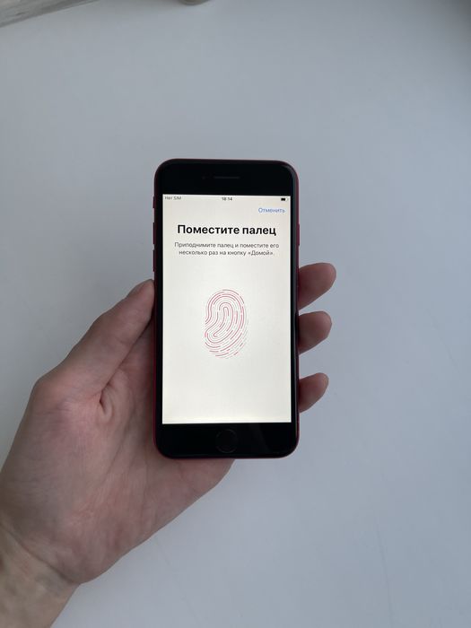 Продам Айфон Se 64gb 77%