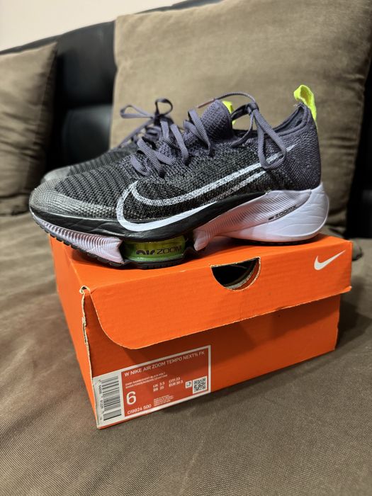 Nike Air Zoom Tempo