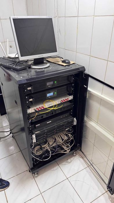 Серверная стойка под ключ