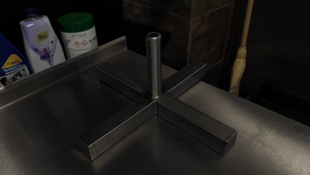 Стойка за шишове