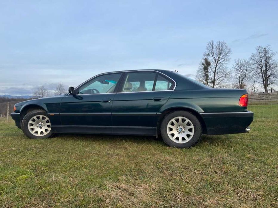 BMW seria 7 model e38 735i Automat