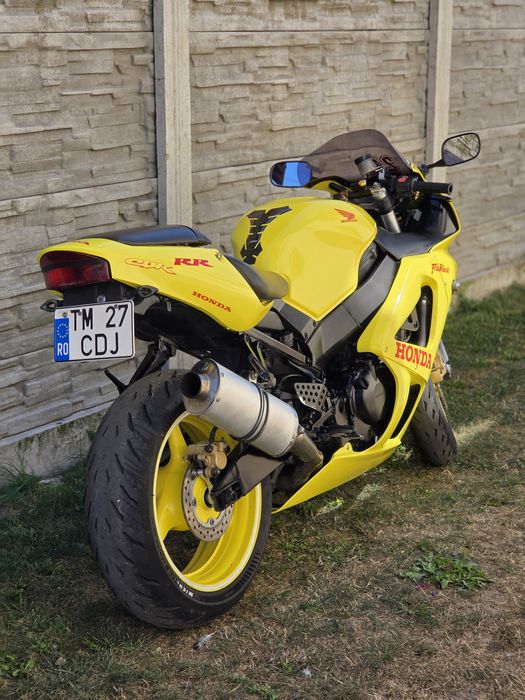 Vand honda cbr 929 an 2001