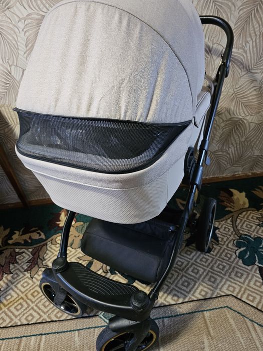 Продам коляску 2 в 1