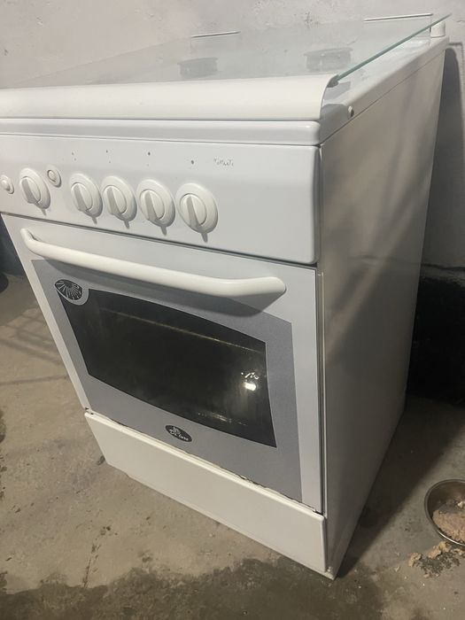 Продам газовую плиту