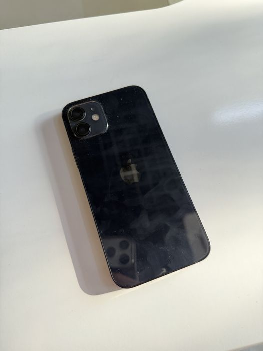 Iphone 12 o’zi bu