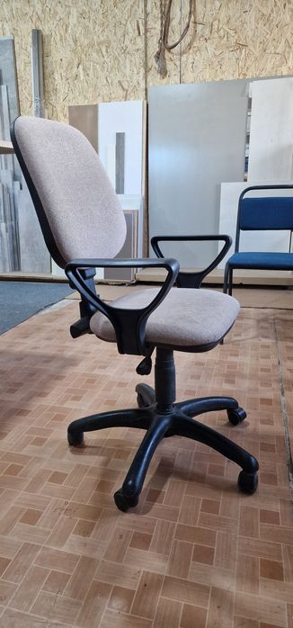 Компьютерное кресло