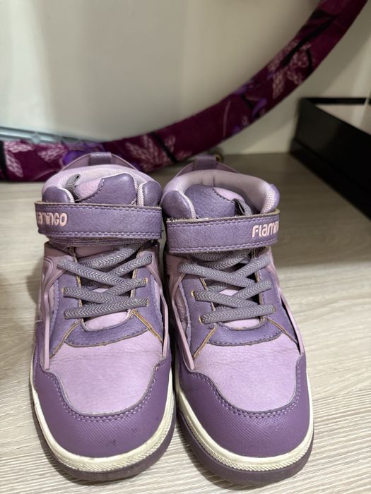 Продам ботинки для девочки