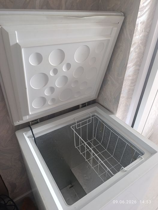 Продам морозильную камеру