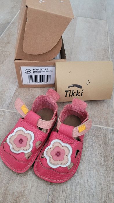 Vand sandalute Tikki