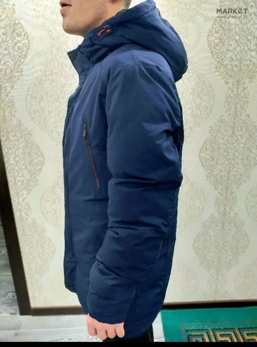 Продаю зимнюю куртку