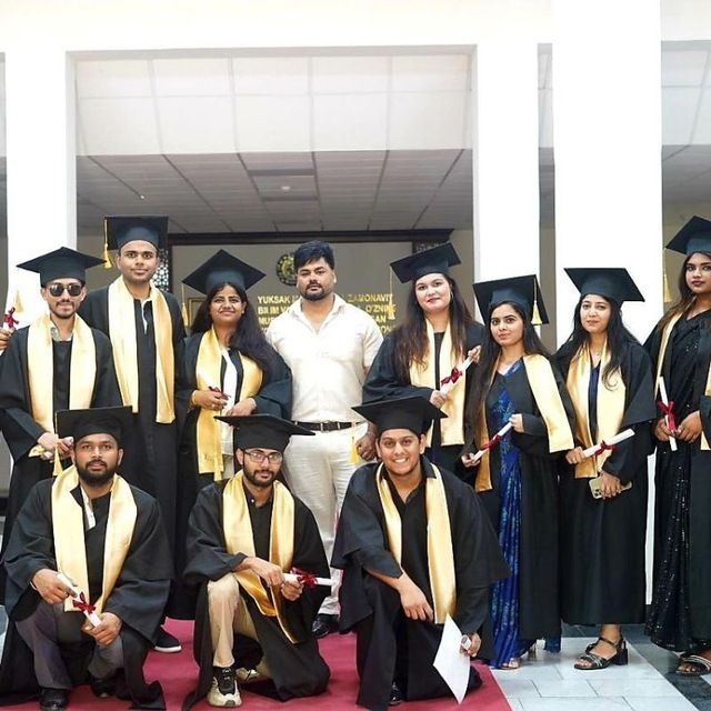 Арзон ва янги Мантия Прокат.Магистрлар кийими