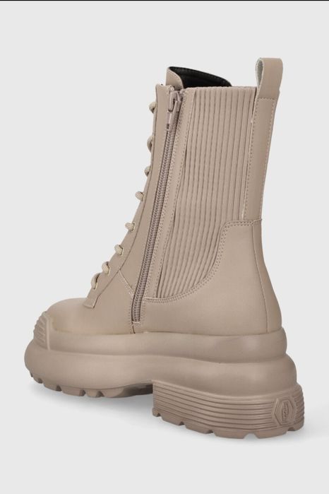 Уникални боти Liu Jo ,Pinko ,Alessa бежеви