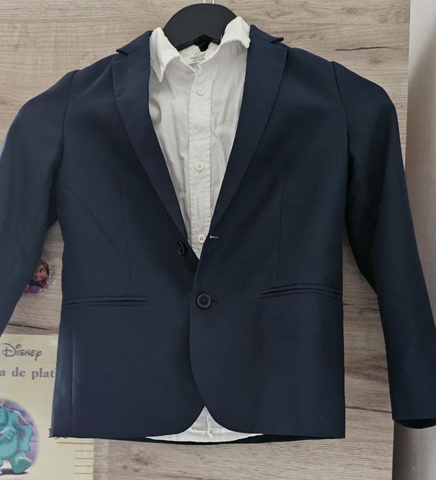 Sacou H & M ,mărimea 128 , cămașă H & M mărimea 128 ,pantaloni PRiMIGI