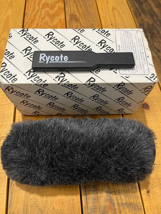 RØDE NTG3 професионален микрофон + Rycote Dead Cat - като нови