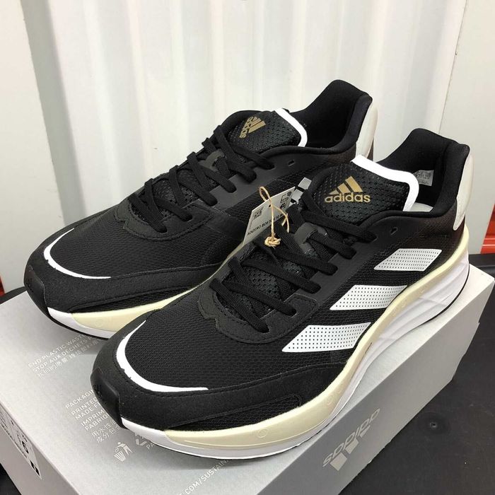 Оригинални обувки за бягане ADIDAS ADIZERO BOSTON 10    EU41 1/3-42