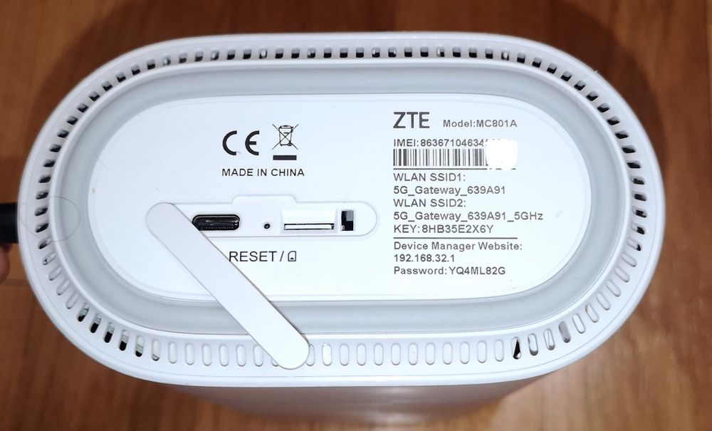 Router modem 5G wifi ZTE MC801A liber de rețea