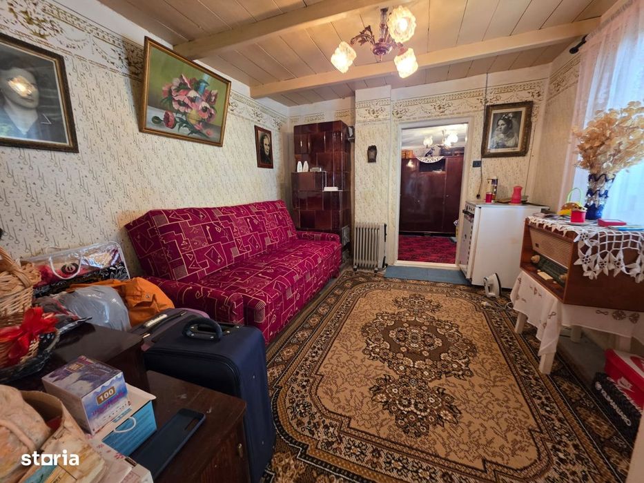 Gospodărie cu 2 case în Roman, Nicolae Bălcescu, teren 2.000 mp
