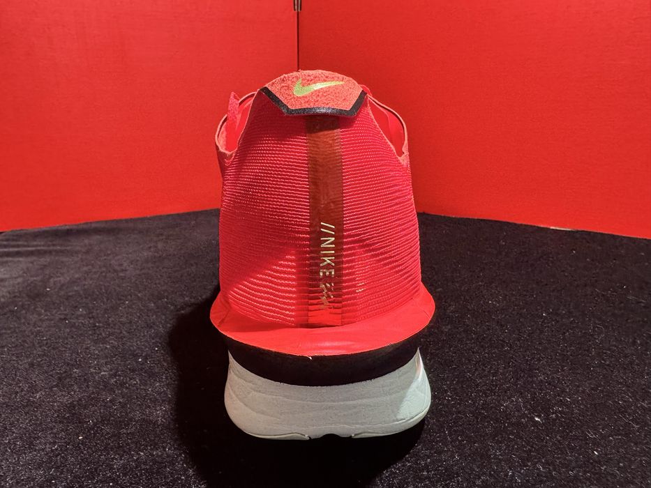 Оригинални! Nike ZoomX Vaporfly Next% 4 - 49.5 Shoemag