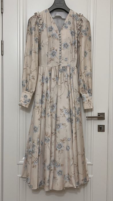 Продаю красивые платья