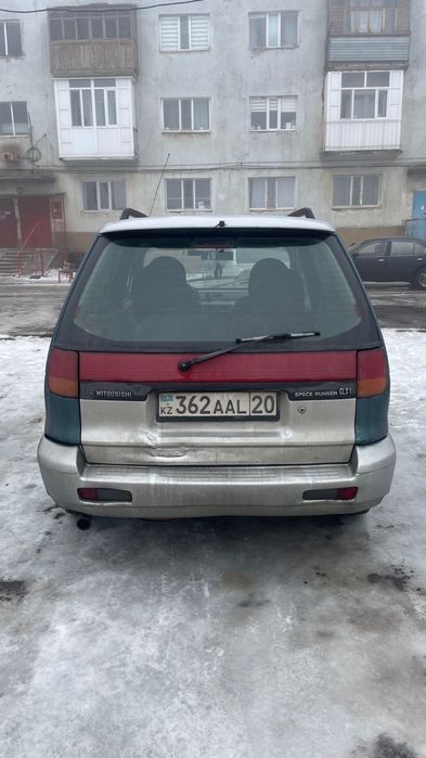 сатылымда Mitsubishi Space Runner
