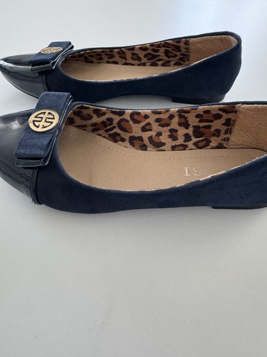 Balerini dama bleumarin