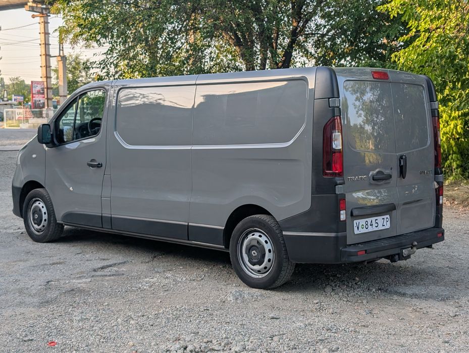 Renault Trafic 1.6 dci Euro 6 2019 model lung, 212000 km , Varianta Pre-facelift
