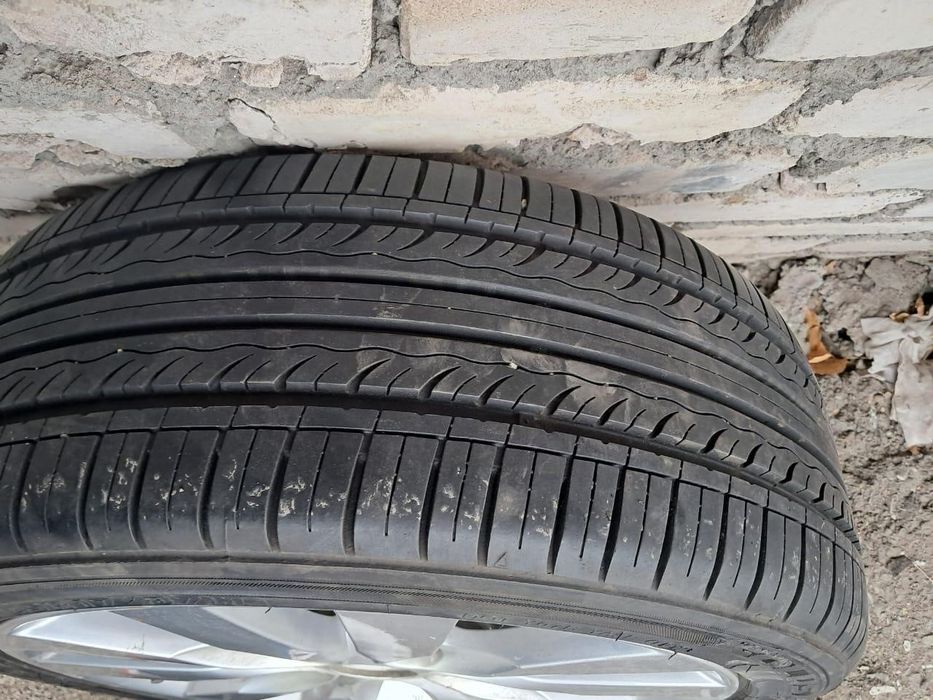 Продам резину Kumho