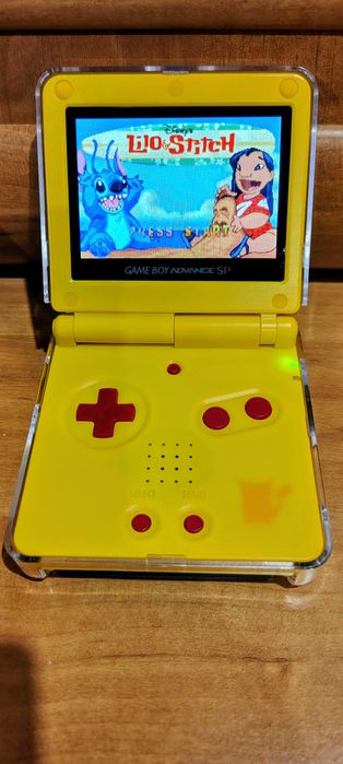 Husa + încărcător Game Boy sp