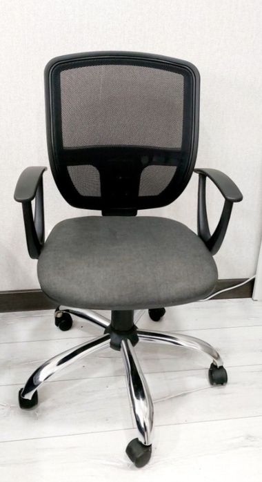 Офисные кресло стулья