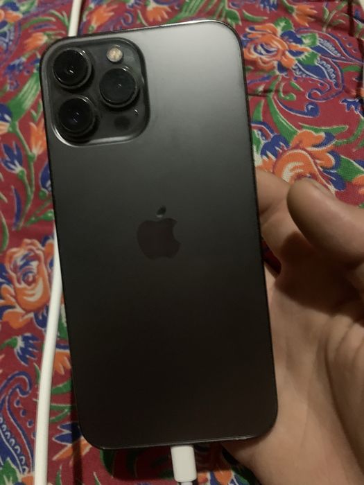 Iphon 13 pro max sotiladi 450$
